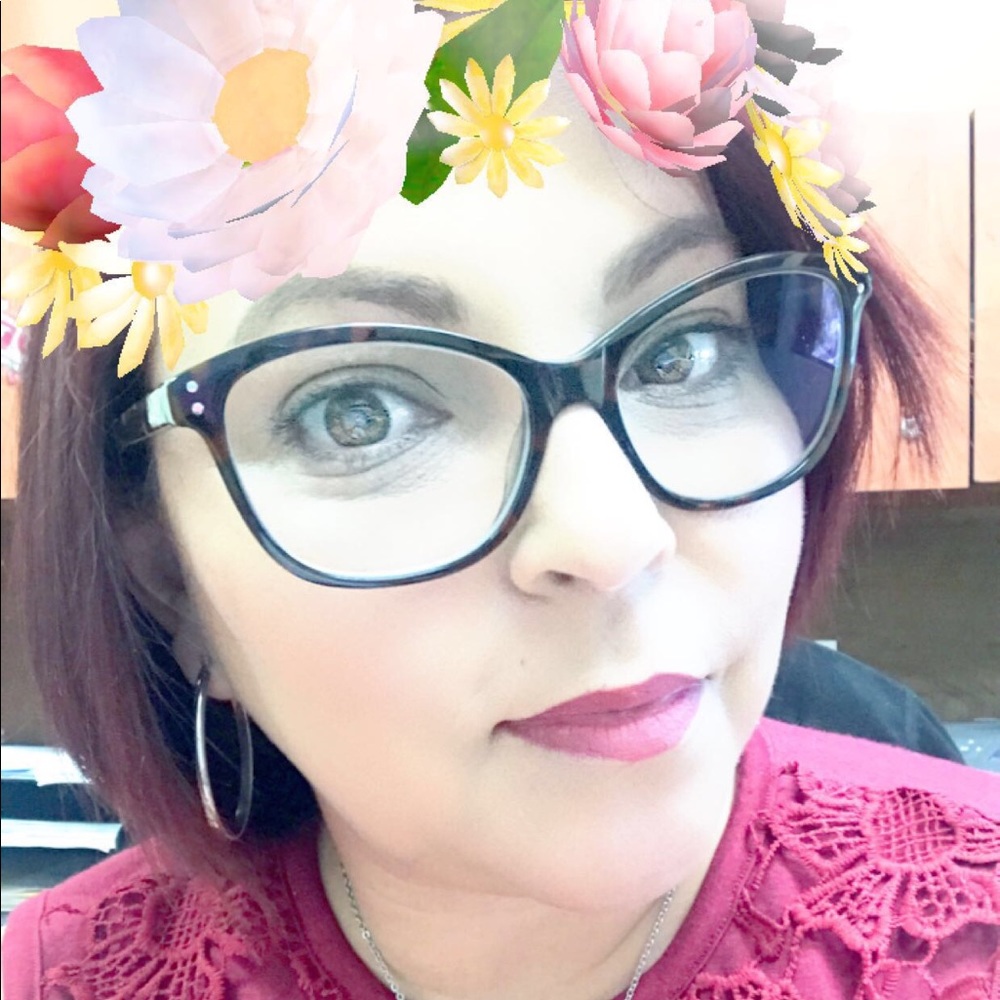 Meet your Posher, Maria